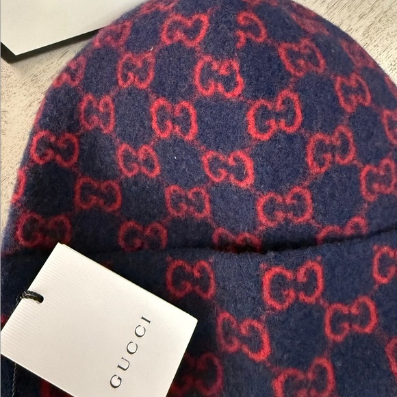 Auth Gucci Wool Beanie in Large - Picture 2 of 3